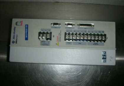 ALLEN BRADLEY 2098-DSD-HV050X SERVO DRIVE